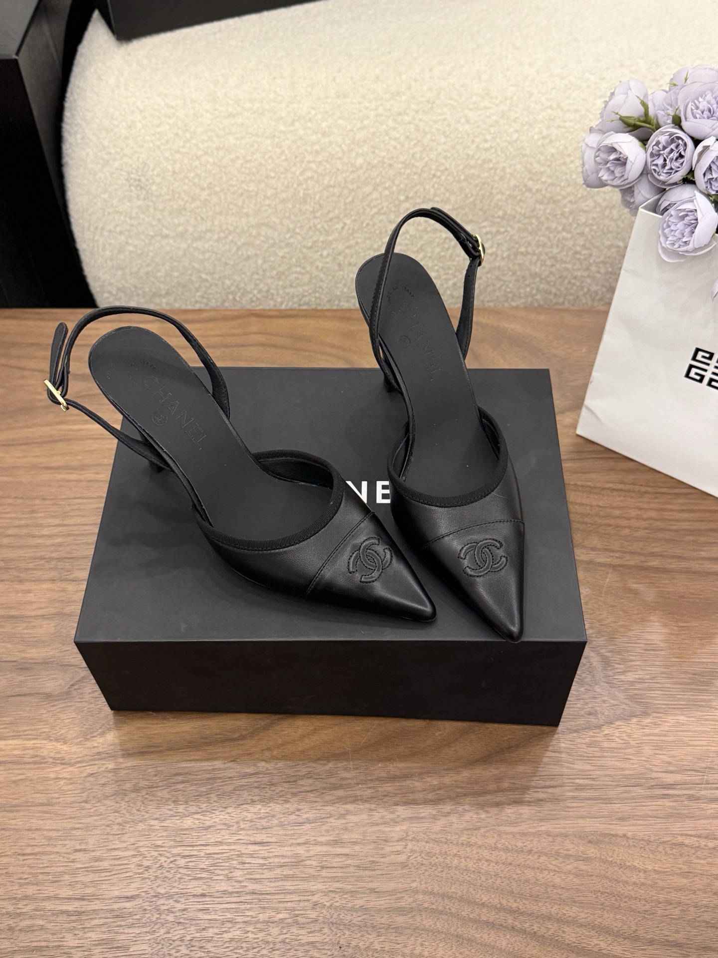 Women's high heels